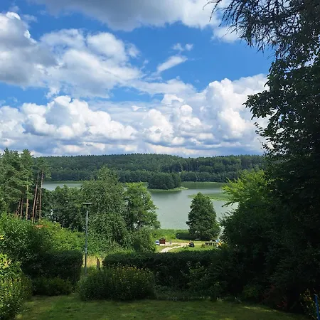 Klimatyczna Z Widokiem Na Jezioro Hébergement de vacances